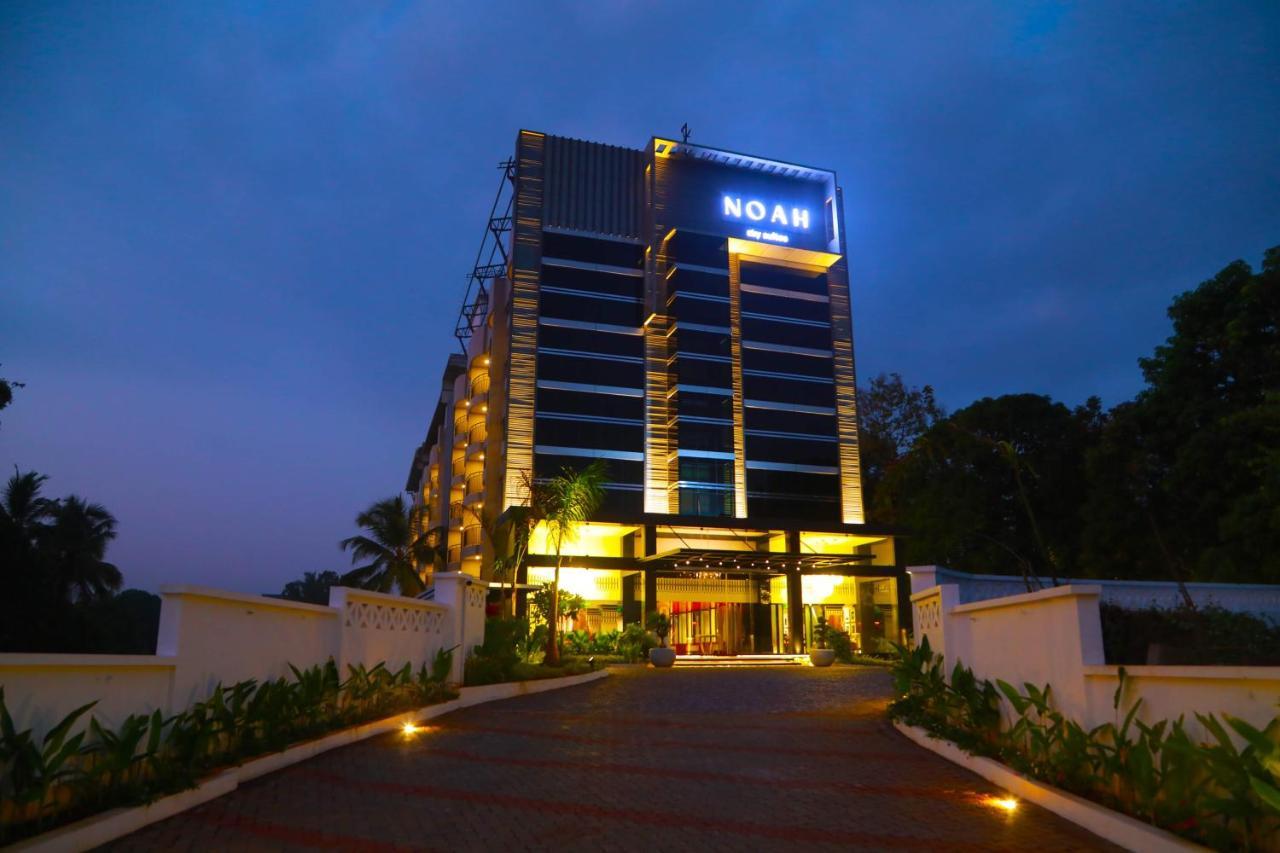 Noah Sky Suites Kochi Exterior foto