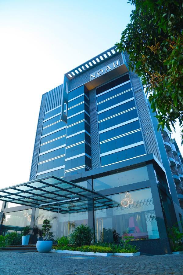 Noah Sky Suites Kochi Exterior foto